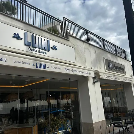 Lejlighed Centre Beachfront & Pool *