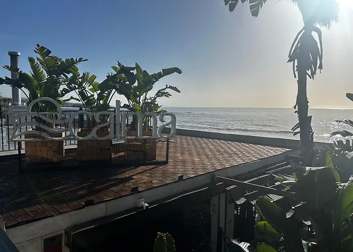 Lejlighed Centre Beachfront & Pool